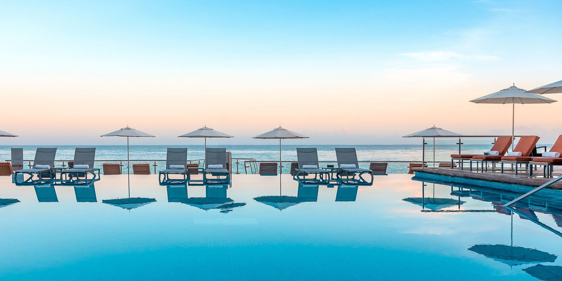 Infinity pool