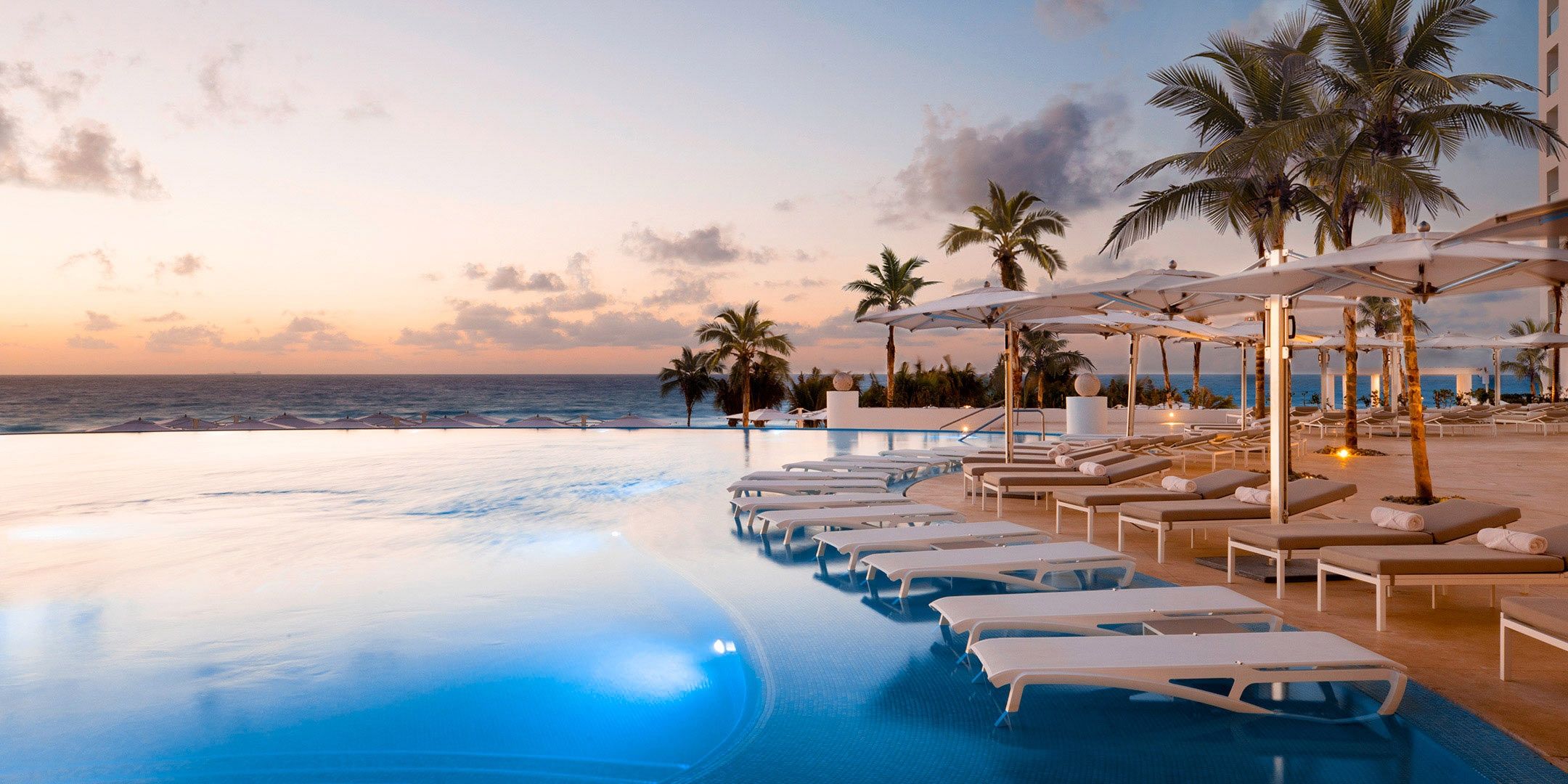 Infinity pool by the beach